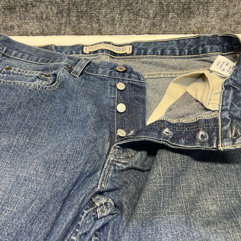 Express Men's Size 33x30 Blue Precision Fit Bootcut Dark Denim Jeans Button Down